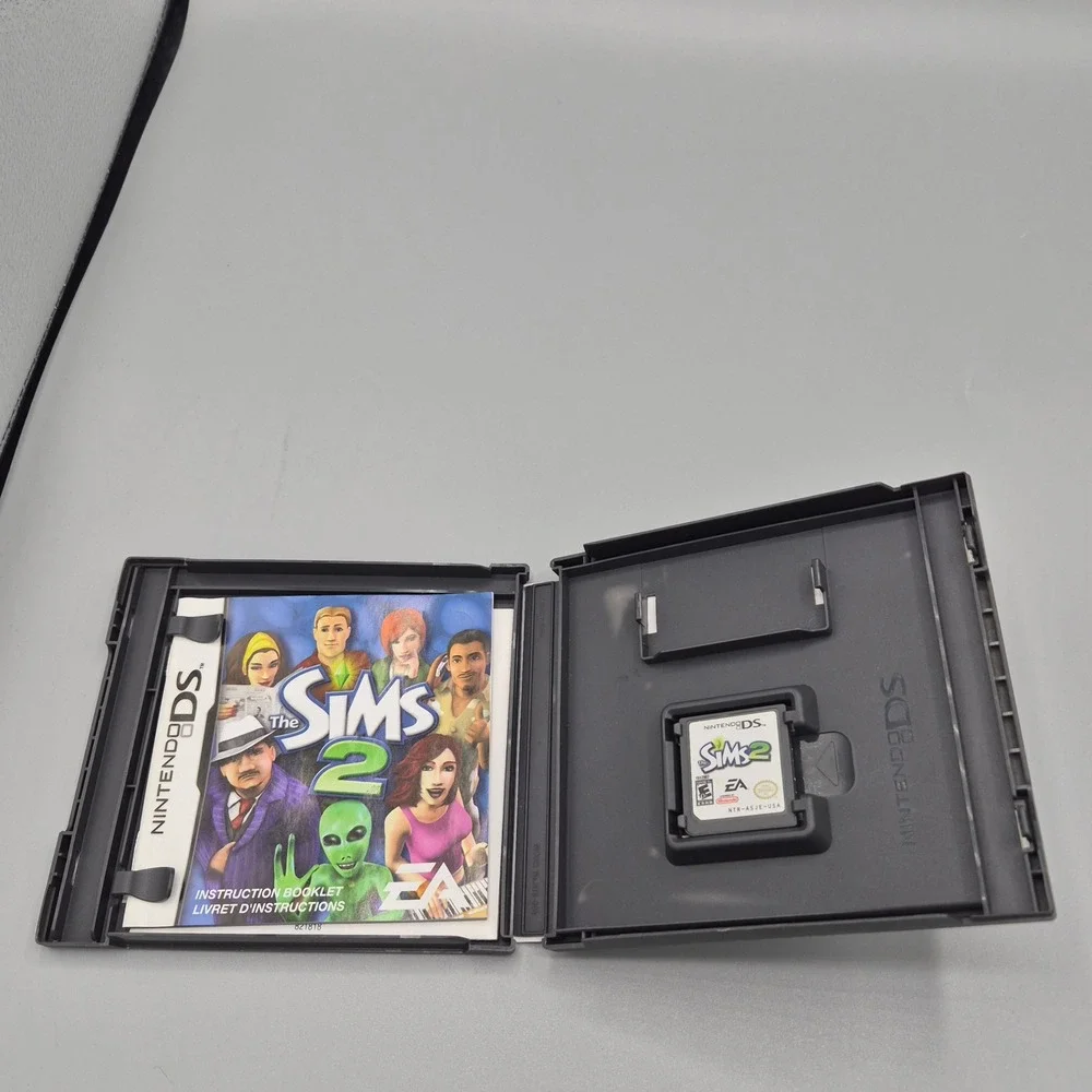 The Sims 2 Nintendo DS Game Complete TESTED CIB NTR-ASJE-USA EA 2005 Simulation